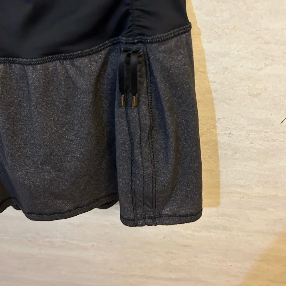 Lululemon Athletica Black Skort Gray Cynch